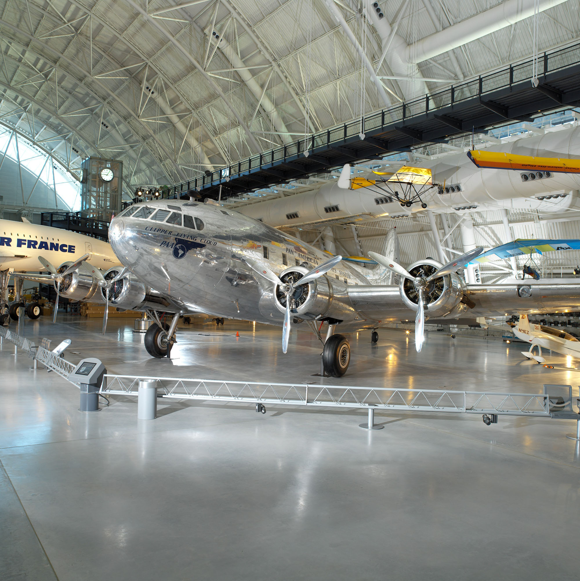 Boeing 307 Stratoliner Clipper Flying Cloud