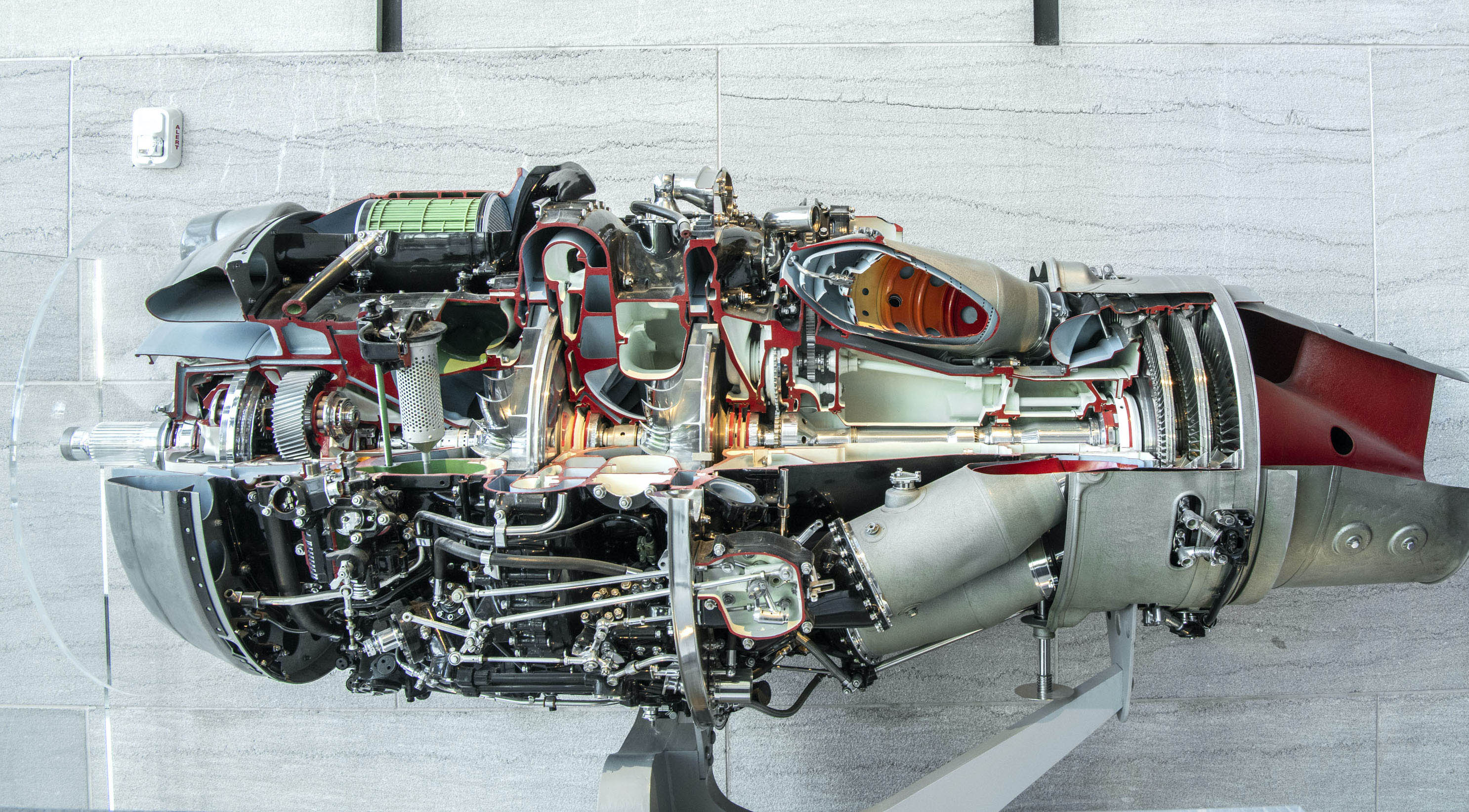 Cutaway turboprop showing its gearbox, compressor, combustion chambers, turbines, and exhaust.